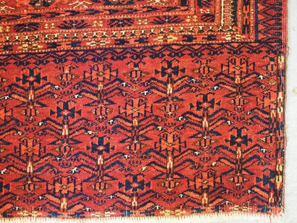 ANTIQUE TEKKE TURKMEN CHUVAL FACE WITH 'SALOR' TURRETED GULS, CIRCA 1900. View VII
