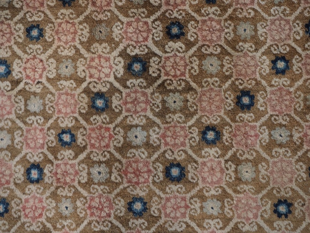 ANTIQUE CHINESE PEKING RUG, SOFT COLOURS, GREAT CONDITION, CIRCA 1900. View VII