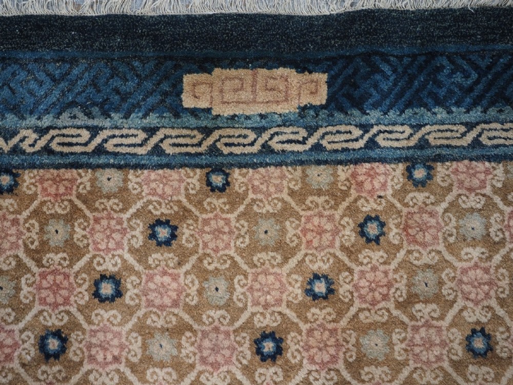 ANTIQUE CHINESE PEKING RUG, SOFT COLOURS, GREAT CONDITION, CIRCA 1900. View VIII