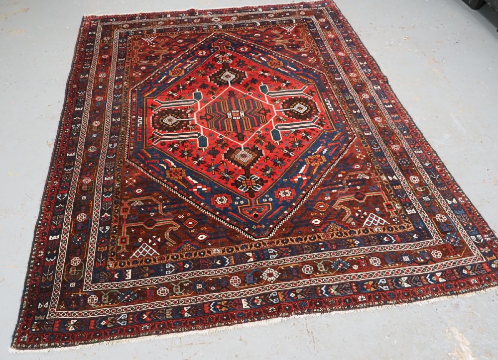 ANTIQUE KHAMSEH RUG WITH LARGE SINGLE MEDALLION, EXCELLENT CONDITION, CIRCA 1900. View II