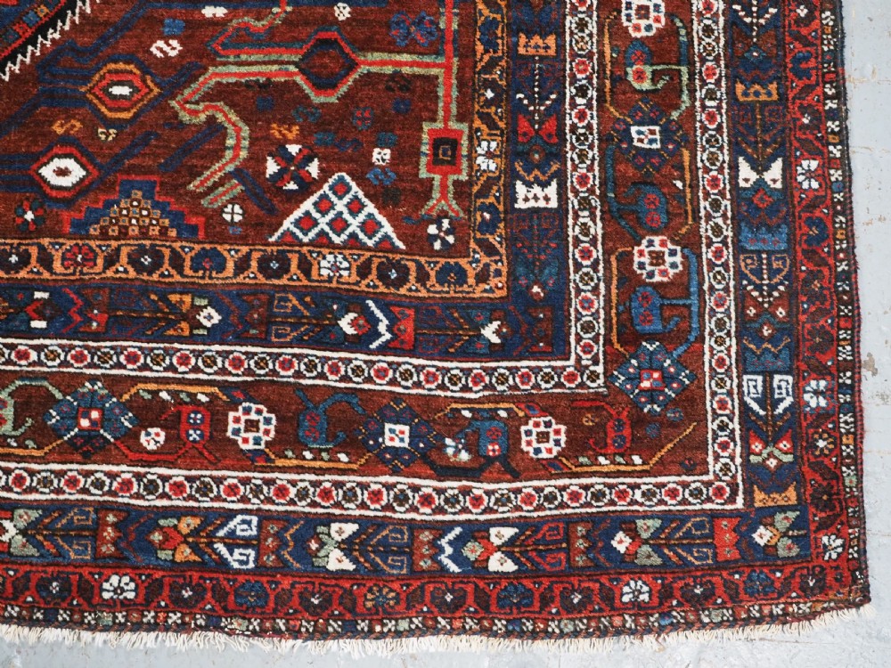 ANTIQUE KHAMSEH RUG WITH LARGE SINGLE MEDALLION, EXCELLENT CONDITION, CIRCA 1900. View XIII