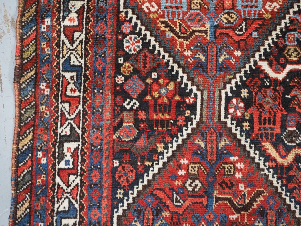 ANTIQUE TRIBAL KHAMSEH RUG WITH BIRD MEDALLION DESIGN, CIRCA 1900. View VII