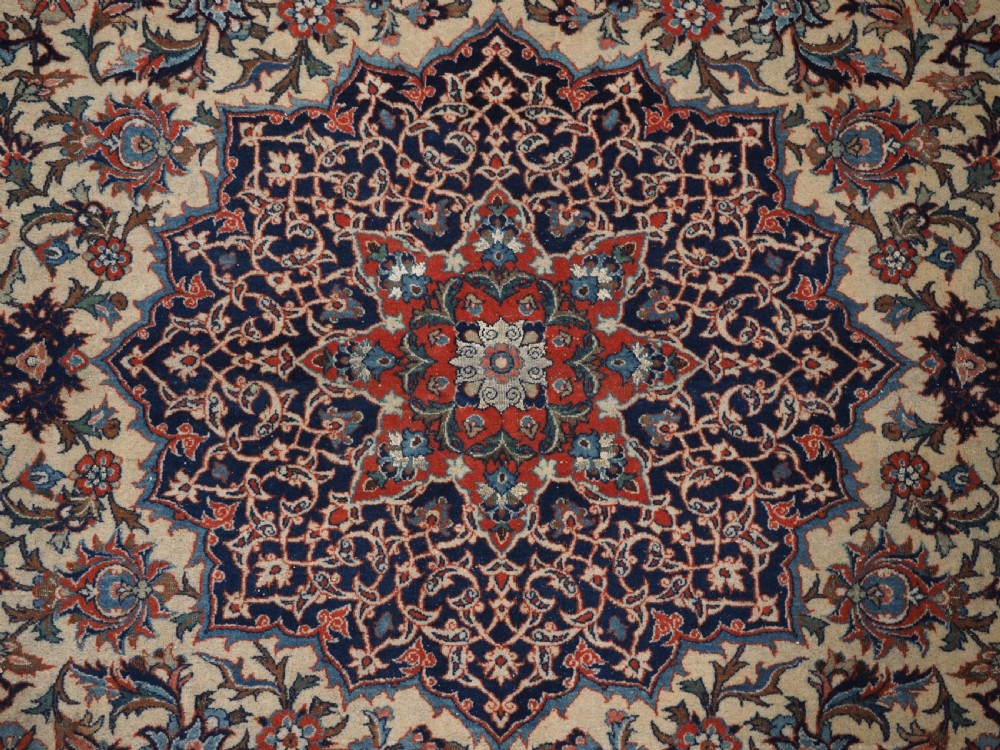 ANTIQUE ISFAHAN RUG, CLASSIC DESIGN, FINE WEAVE WITH SILK HIGHLIGHTS, CIRCA 1920. View X