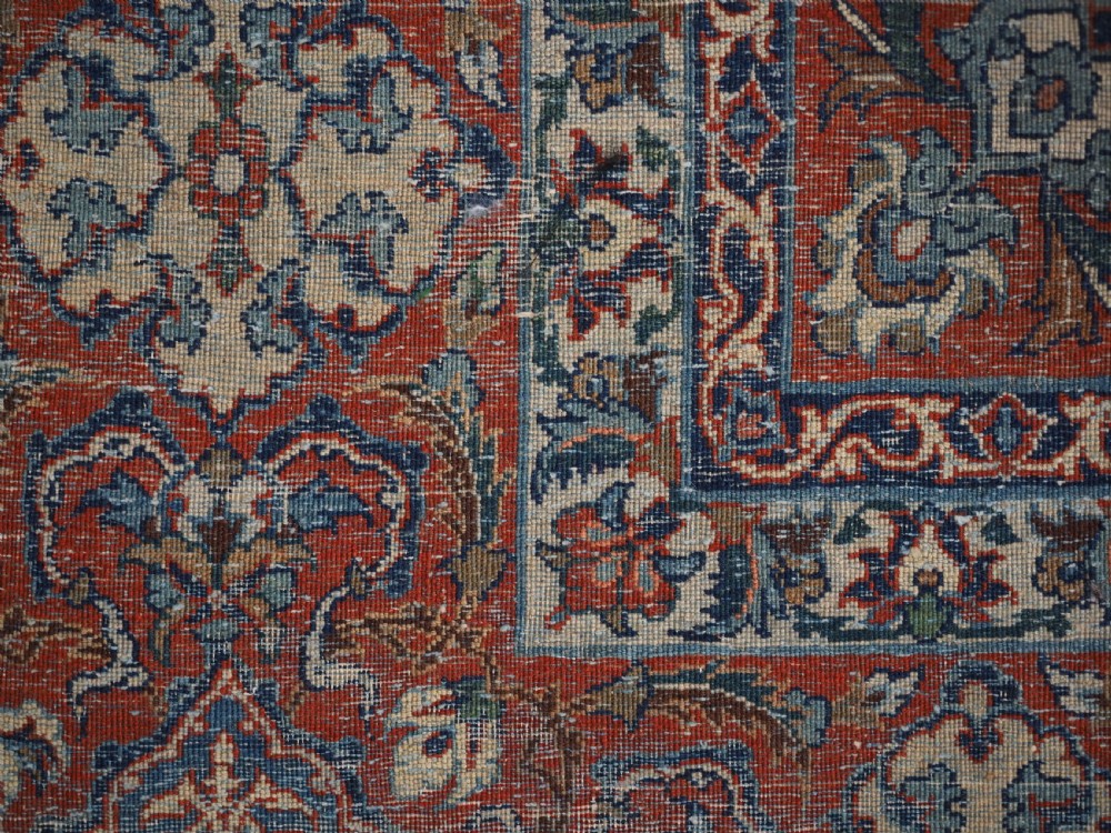 ANTIQUE ISFAHAN RUG, CLASSIC DESIGN, FINE WEAVE WITH SILK HIGHLIGHTS, CIRCA 1920. View XIV
