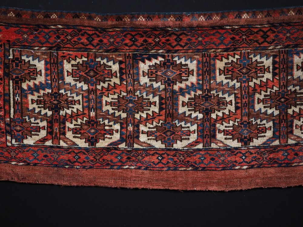 ANTIQUE YOMUT TURKMEN TORBA WITH PLAIN WEAVE BACK, CIRCA 1880. View III