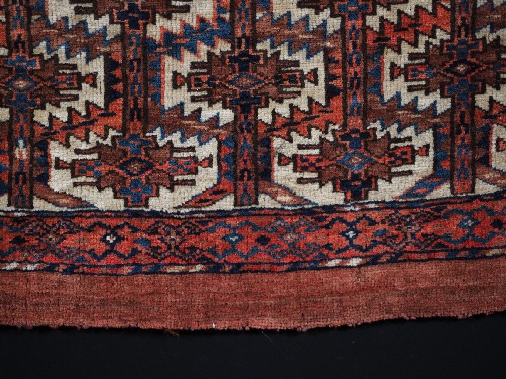 ANTIQUE YOMUT TURKMEN TORBA WITH PLAIN WEAVE BACK, CIRCA 1880. View VII