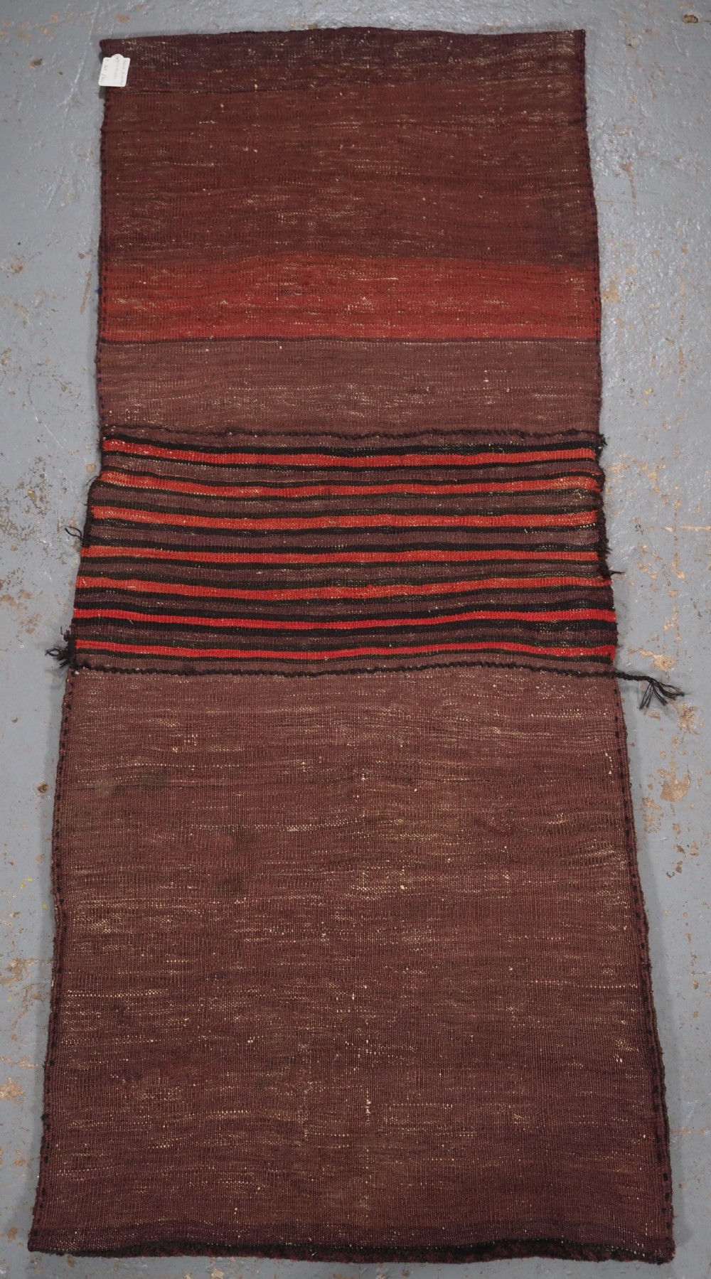 ANTIQUE PAIR OF BALUCH SADDLEBAGS WITH BIRD DESIGN, CIRCA 1900/20. View VII