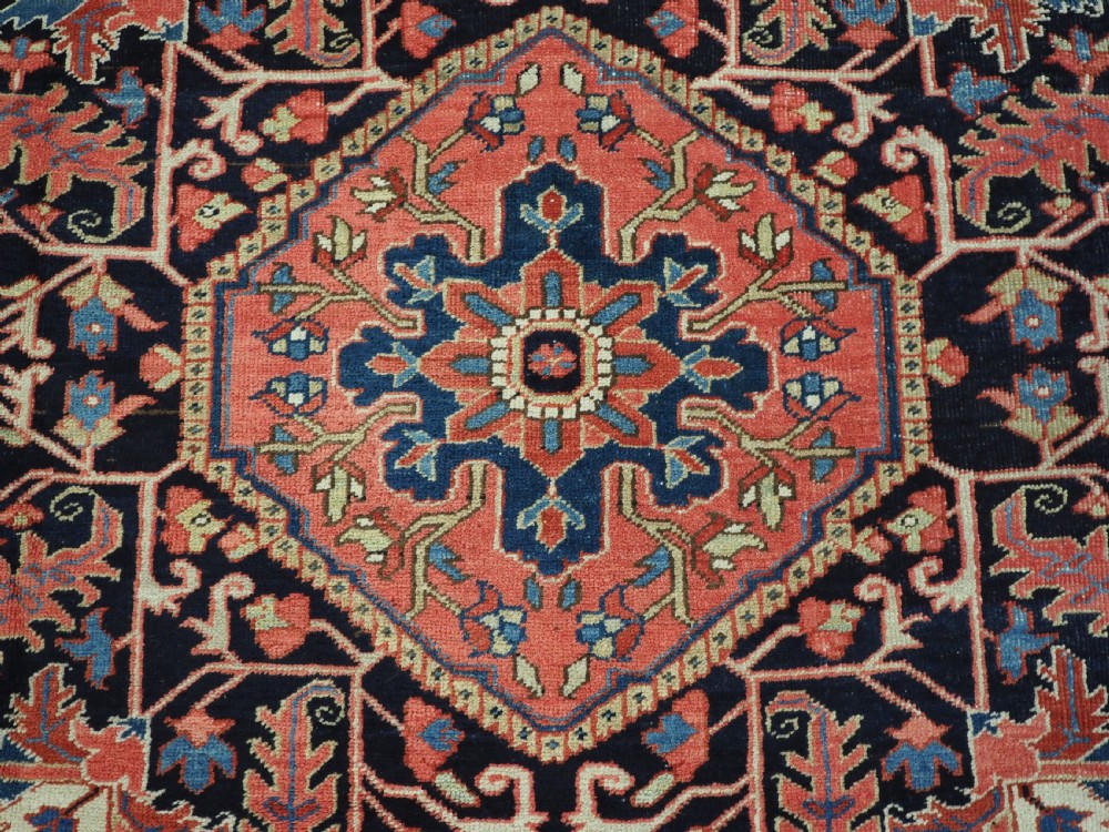ANTIQUE HERIZ CARPET, LARGE SIZE, COUNTRY HOUSE STYLE, SUPERB, CIRCA 1900. View X