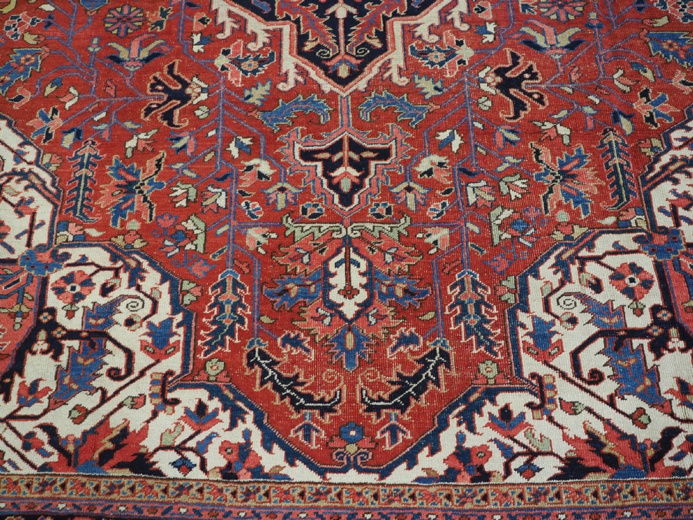 ANTIQUE HERIZ CARPET, LARGE SIZE, COUNTRY HOUSE STYLE, SUPERB, CIRCA 1900. View XII