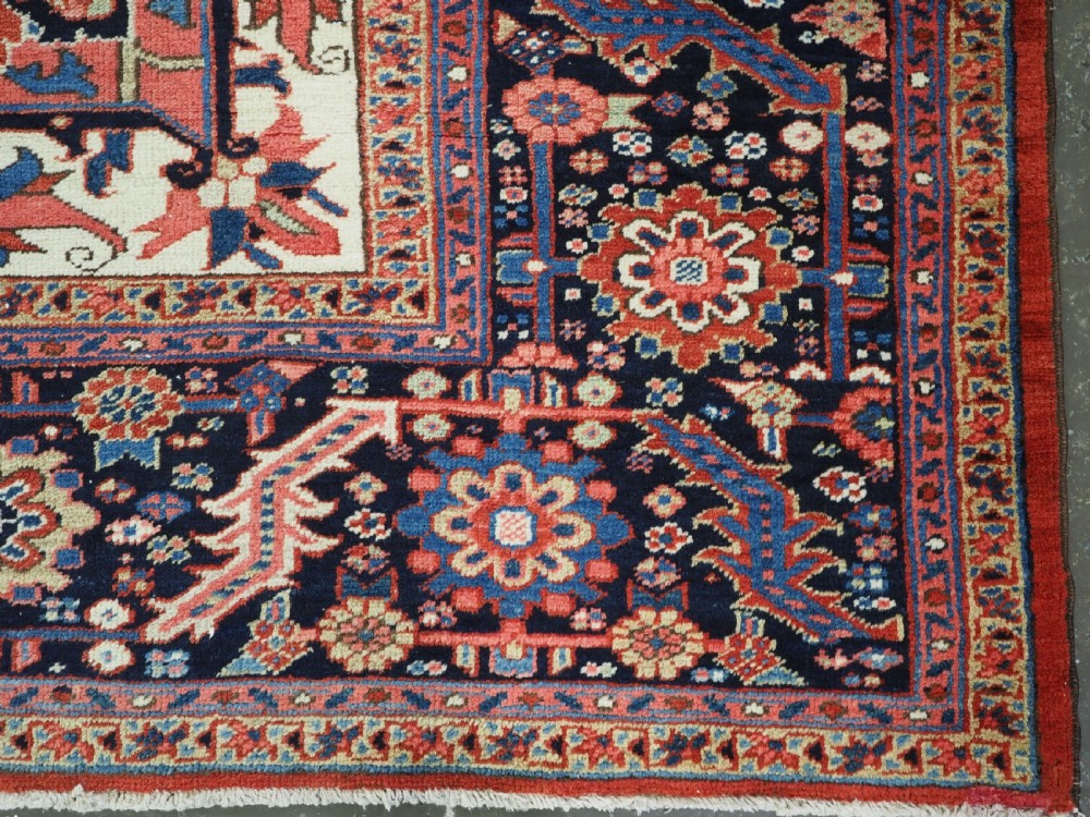 ANTIQUE HERIZ CARPET, LARGE SIZE, COUNTRY HOUSE STYLE, SUPERB, CIRCA 1900. View XV