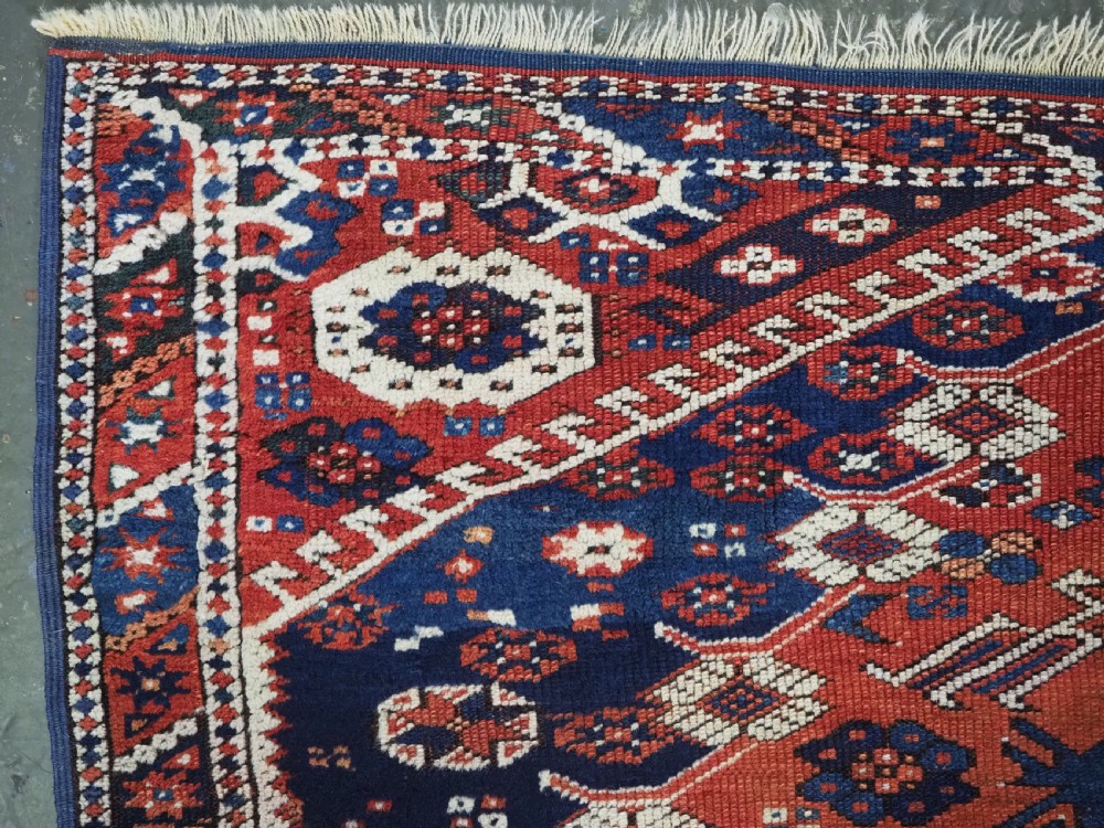 ANTIQUE TURKISH KIZ BERGAMA RUG OF VERY SMALL SQUARE SIZE, CIRCA 1850/70. View II