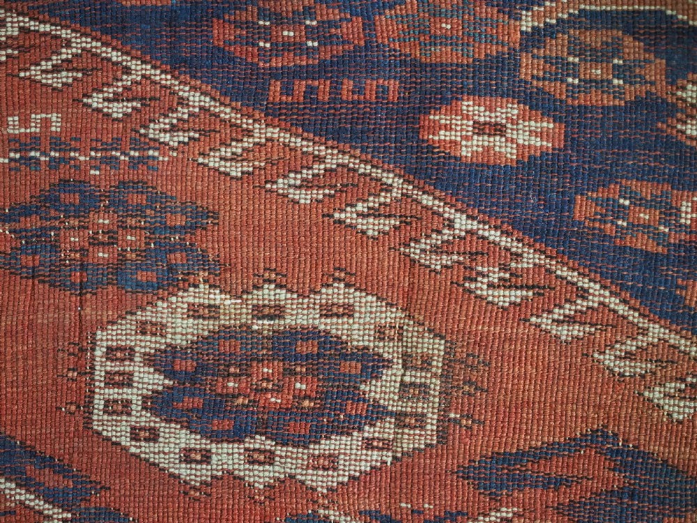 ANTIQUE TURKISH KIZ BERGAMA RUG OF VERY SMALL SQUARE SIZE, CIRCA 1850/70. View VII