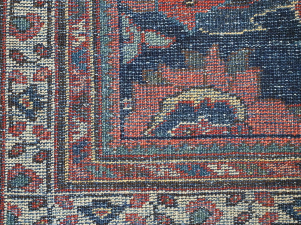 ANTIQUE MAHAL RUG WITH LARGE SCALE FLORAL DESIGN, EXCELLENT CONDITION, CIRCA 1920. View XII
