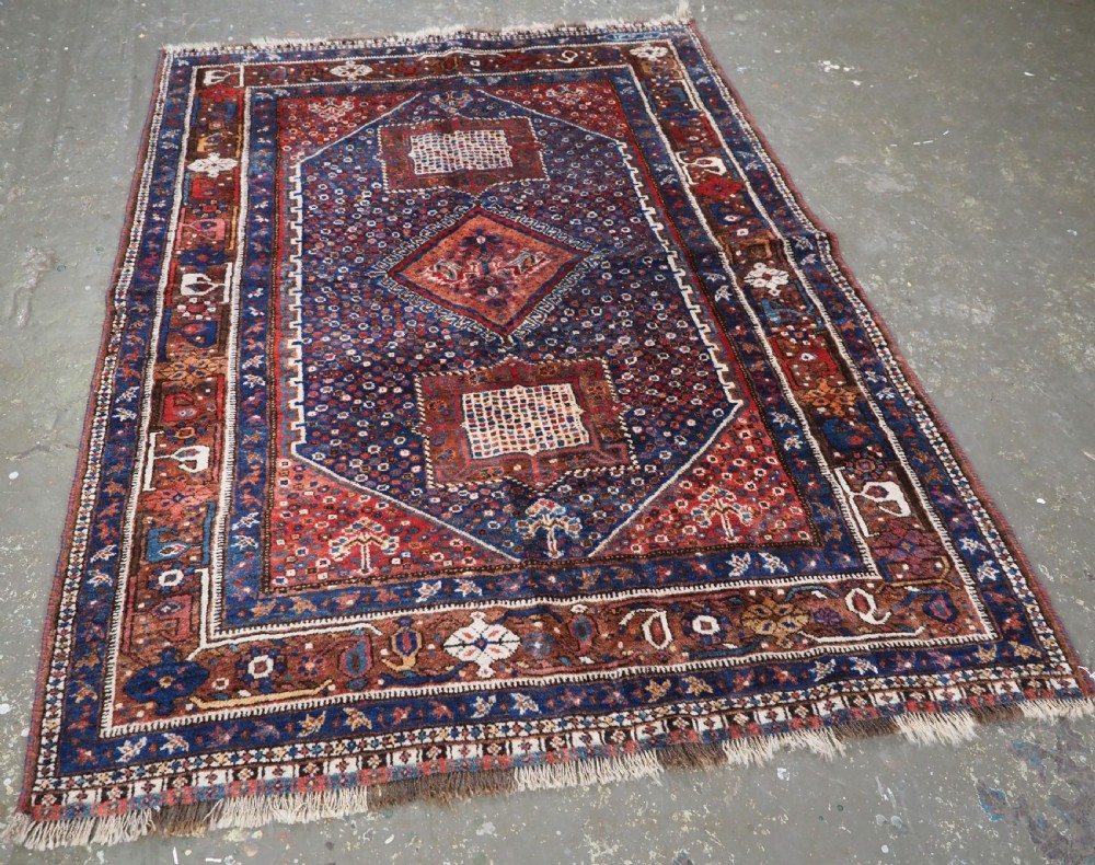 ANTIQUE SHIRAZ KHAMSEH TRIBAL RUG, OUTSTANDING CONDITION, CIRCA 1920. View II