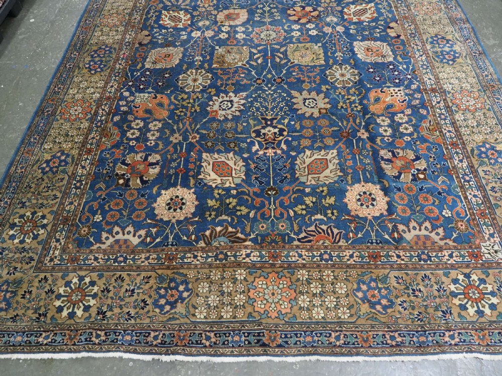ANTIQUE 'BENLIAN' TABRIZ CARPET WITH 'VASE' DESIGN, OUTSTANDING COLOUR, CIRCA 1900/20. View V