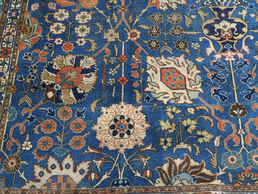ANTIQUE 'BENLIAN' TABRIZ CARPET WITH 'VASE' DESIGN, OUTSTANDING COLOUR, CIRCA 1900/20. View XIII