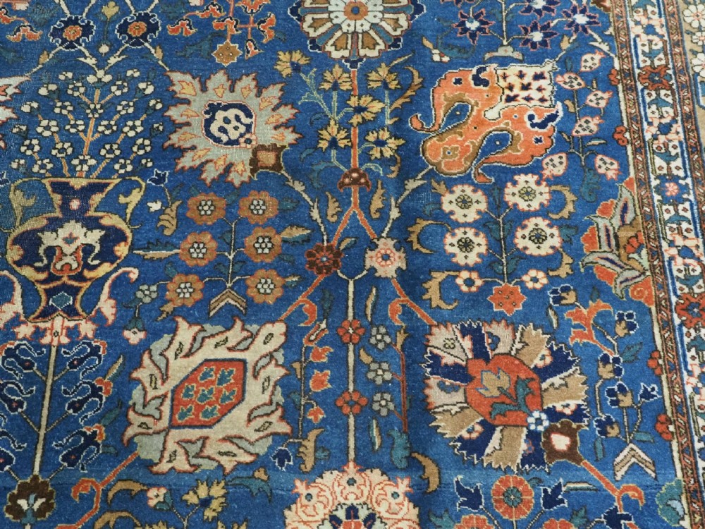 ANTIQUE 'BENLIAN' TABRIZ CARPET WITH 'VASE' DESIGN, OUTSTANDING COLOUR, CIRCA 1900/20. View XIV