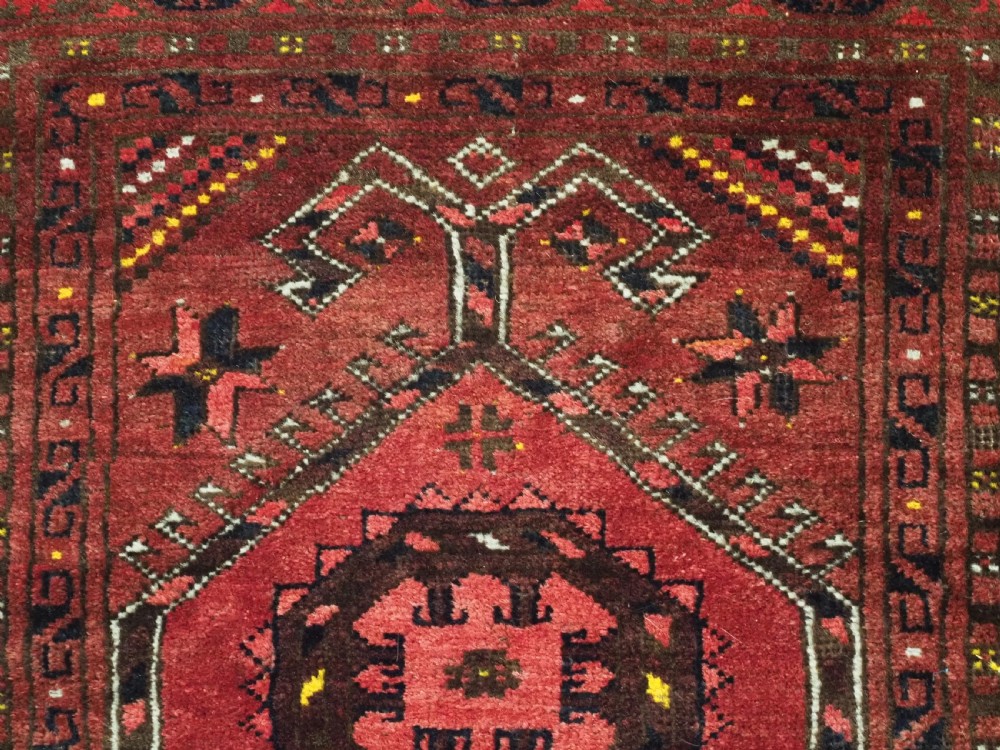 ANTIQUE AFGHAN KIZIL AYAK TURKMEN PRAYER RUG WITH RAMS HORNS, CIRCA 1900. View VII