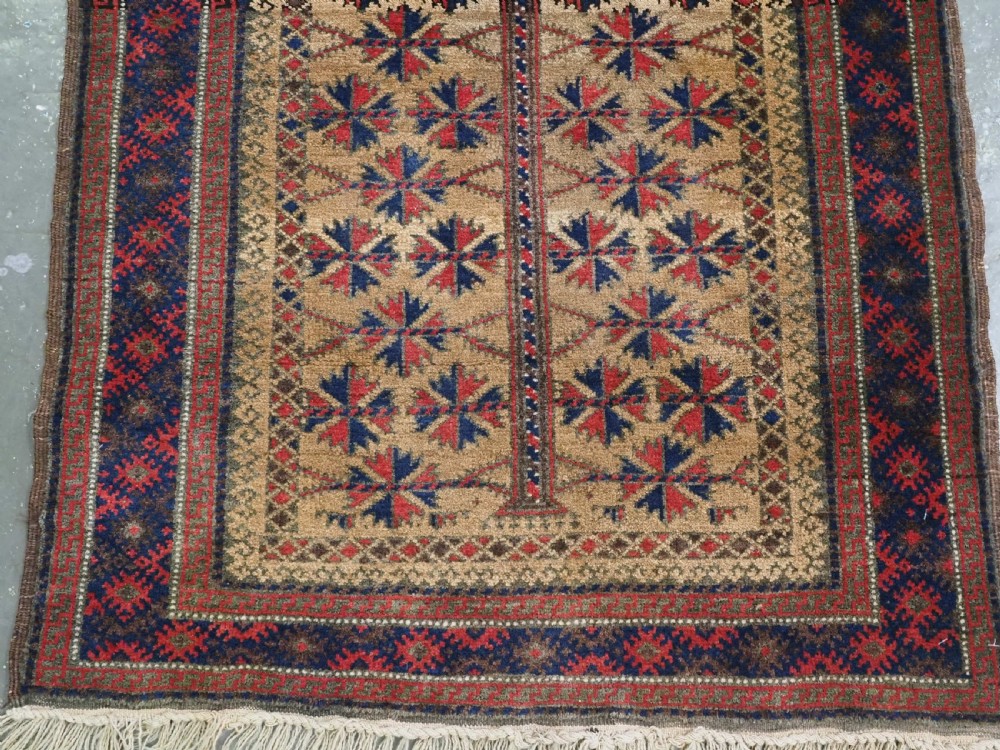 ANTIQUE TIMURI / BALUCH PRAYER RUG, OUTSTANDING CONDITION, CIRCA 1900. View V