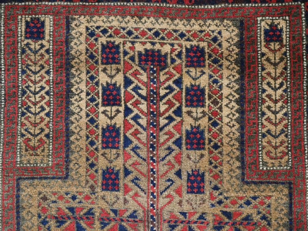 ANTIQUE TIMURI / BALUCH PRAYER RUG, OUTSTANDING CONDITION, CIRCA 1900. View VIII