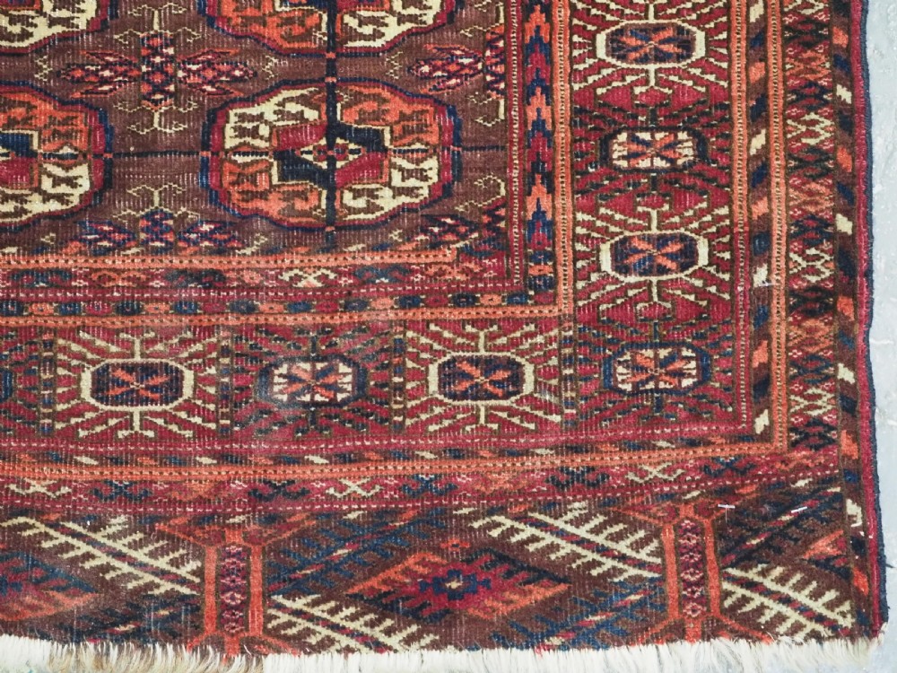 ANTIQUE TEKKE TURKMEN DOWRY RUG, COCHINEAL DYE THROUGH OUT, CIRCA 1900. View VIII