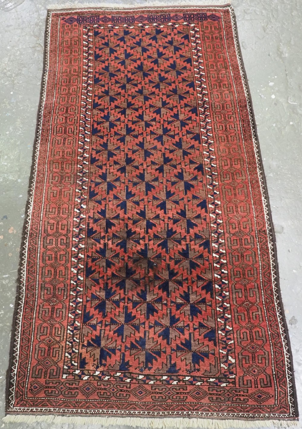ANTIQUE KHORASAN BALUCH RUG, WILLOW LEAF DESIGN, CIRCA 1900/20.