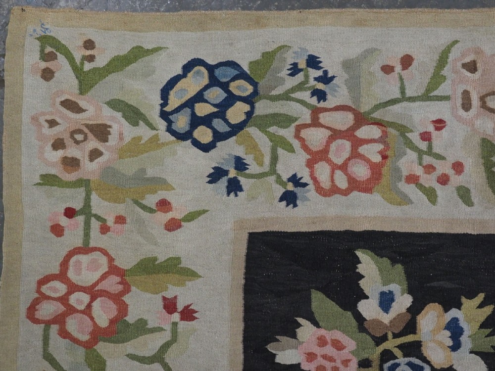 ANTIQUE BESSARABIAN KILIM WITH LARGE SCALE FLORAL DESIGN, LATE 19TH CENTURY. View VII