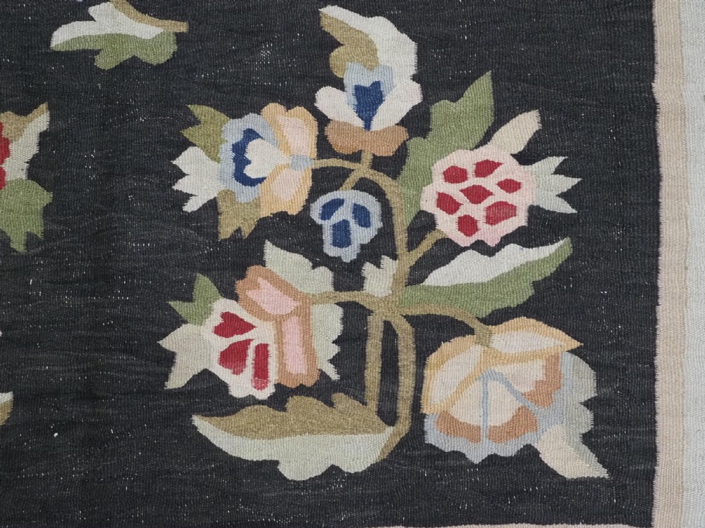 ANTIQUE BESSARABIAN KILIM WITH LARGE SCALE FLORAL DESIGN, LATE 19TH CENTURY. View XI