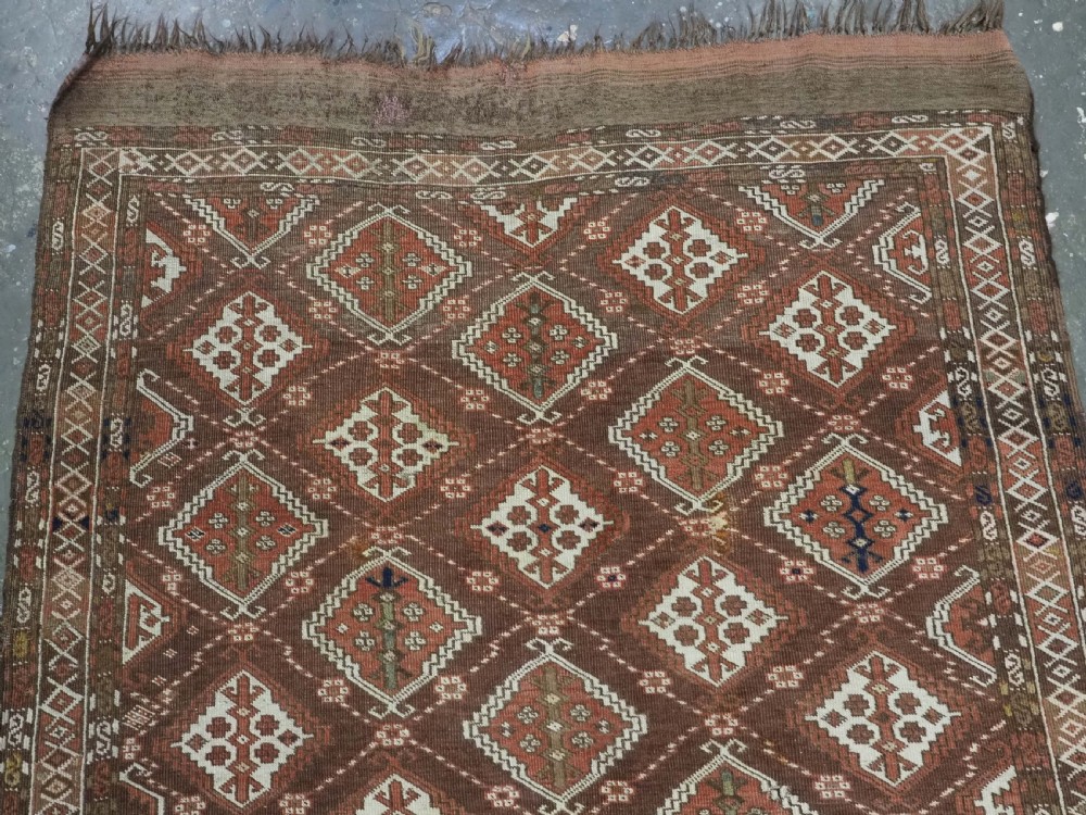 ANTIQUE CHODOR TURKMEN RUG / SMALL MAIN CARPET, WITH ERTMEN GUL DESIGN, CIRCA 1880. View III