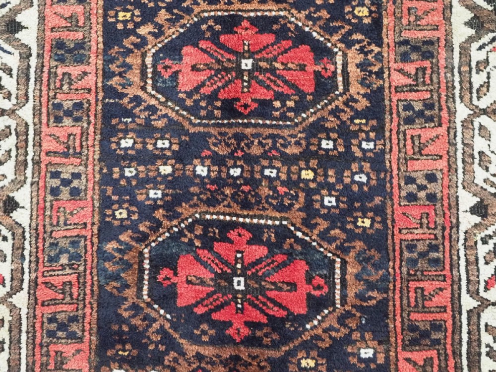 ANTIQUE ARAB BALUCH RUG, FERDOWS REGION, SPECTACULAR BORDER, CIRCA 1900. View IX