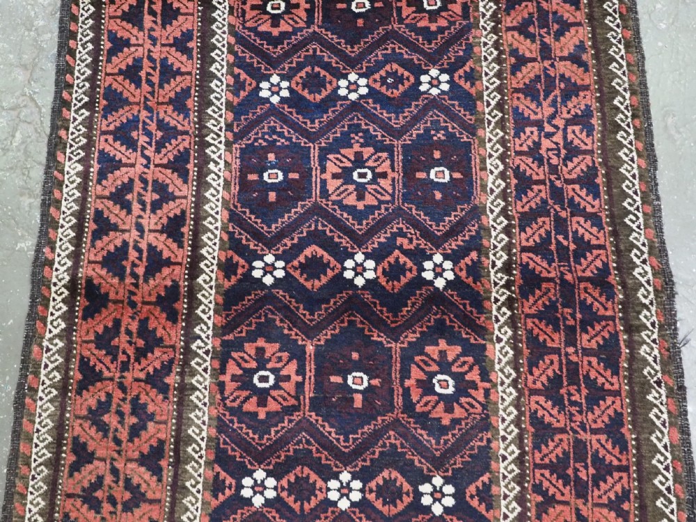 ANTIQUE KHORASAN BALUCH RUG WITH MINA KHANI DESIGN, CIRCA 1900. View III