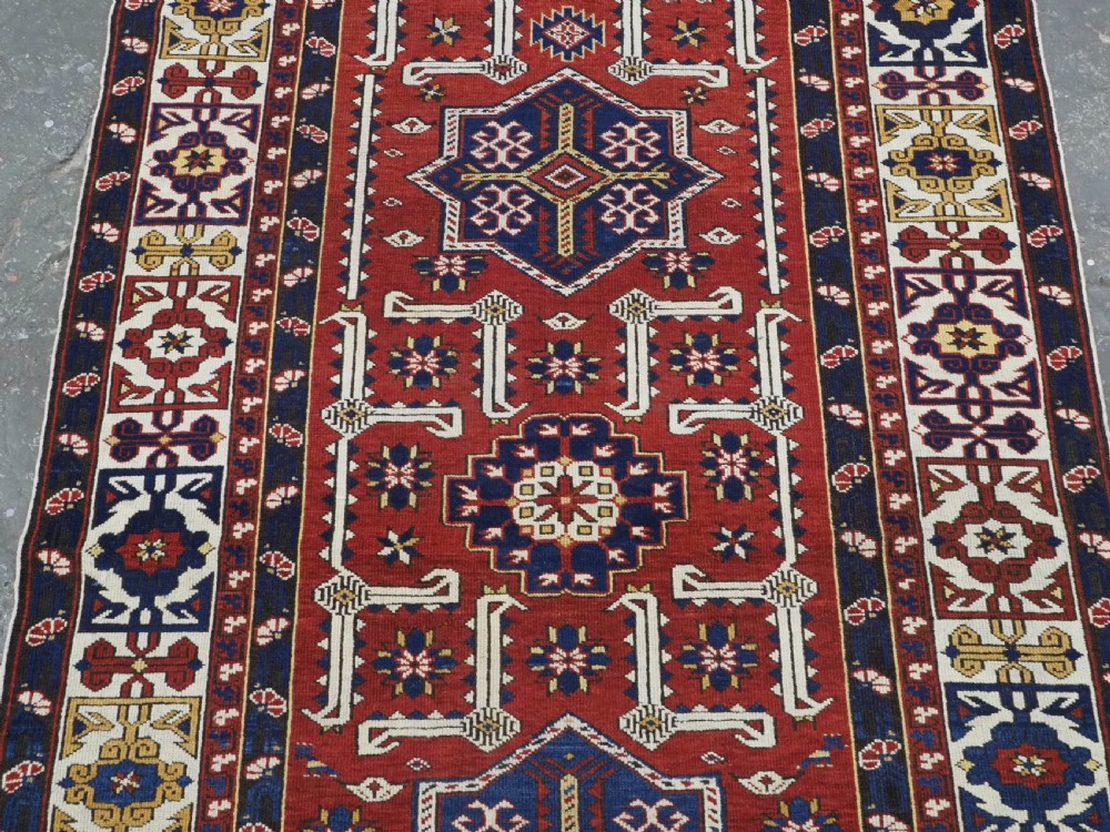 ANTIQUE CAUCASIAN SHIRVAN KUBA REGION RUG WITH AFSHAN DESIGN, CIRCA 1900. View IV