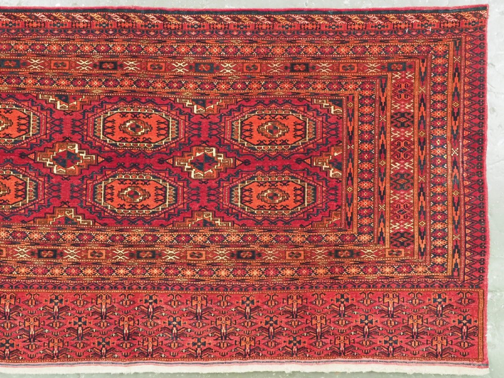 ANTIQUE TEKKE TURKMEN CHUVAL FACE WITH SIX 'SALOR' GULS, CIRCA 1890. View III