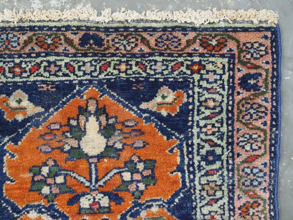 ANTIQUE FARAGHAN 'CHANTEH' BAG FACE OF SMALL SIZE, CIRCA 1900. View III
