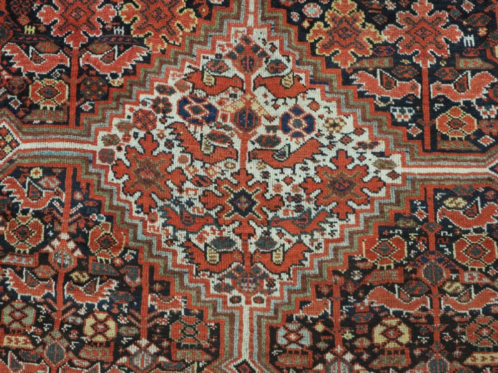 ANTIQUE TRIBAL KHAMSEH BIRD 'MORGH' RUG, LINKED MEDALLIONS, CIRCA 1900. View X