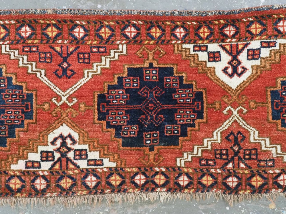 ANTIQUE ERSARI TURKMEN TORBA WITH CHODOR ERTMEN GUL DESIGN, CIRCA 1880. View III