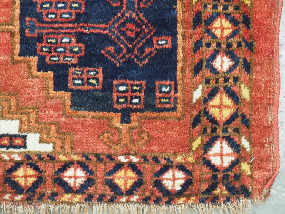 ANTIQUE ERSARI TURKMEN TORBA WITH CHODOR ERTMEN GUL DESIGN, CIRCA 1880. View VII
