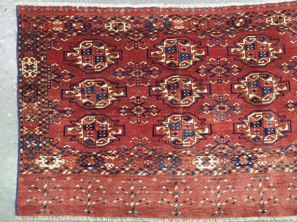 ANTIQUE ERSARI TURKMEN 9 GUL CHUVAL FACE, CIRCA 1880. View II