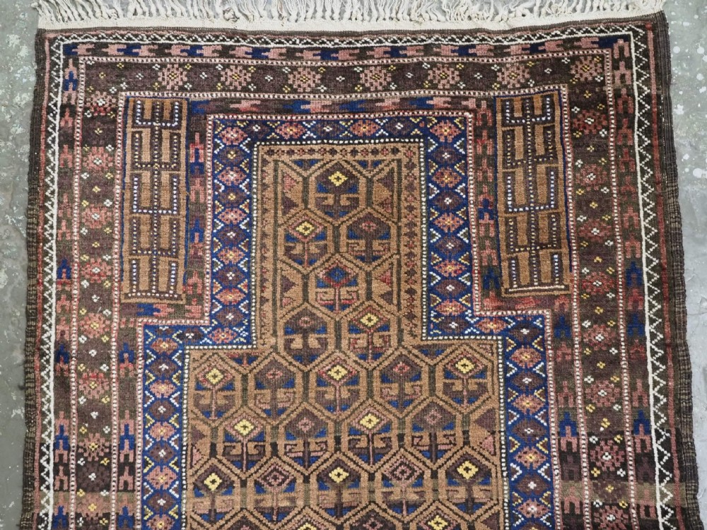 ANTIQUE BALUCH / TIMURI PRAYER RUG, WESTERN AFGHAN BORDER LANDS, CIRCA 1900. View III