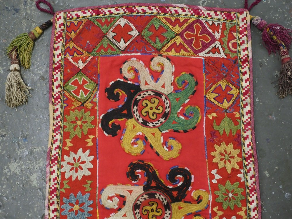 ANTIQUE UZBEK LAKAI TRIBE UUT KAP ILGICH, CENTRAL ASIA, LATE 19TH CENTURY. View III