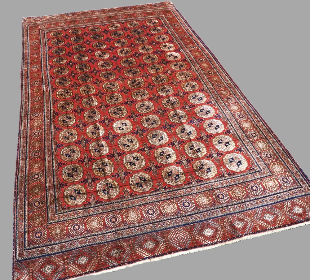 ANTIQUE SILK TEKKE TURKMEN RUG, VERY FINE WEAVE AND GREAT COLOUR, CIRCA 1920. View II