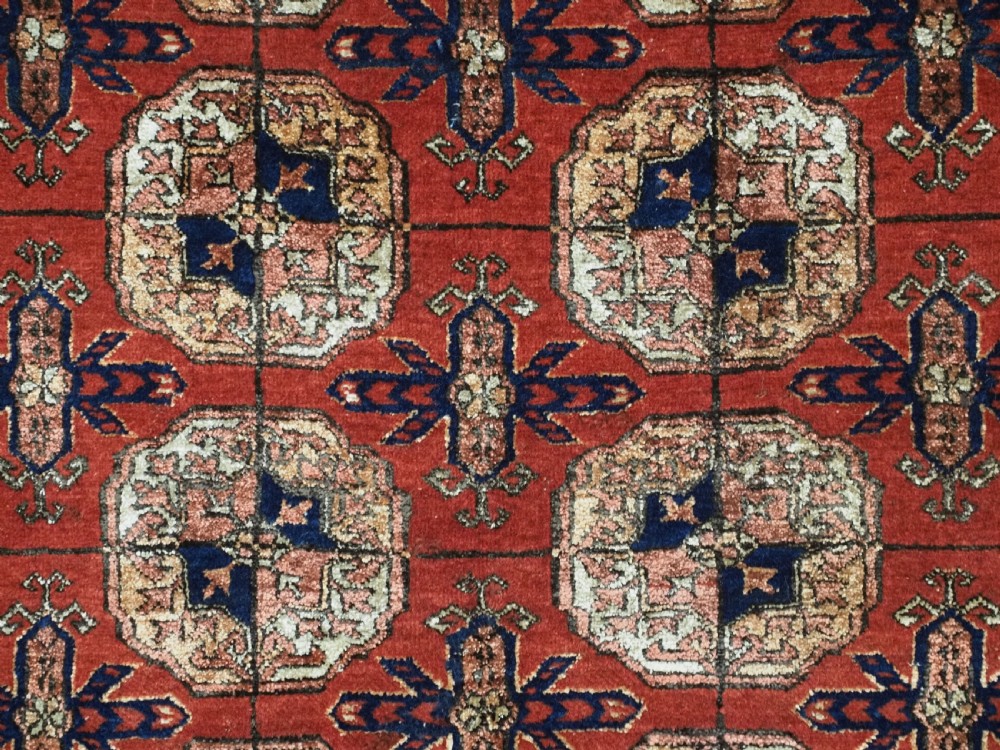 ANTIQUE SILK TEKKE TURKMEN RUG, VERY FINE WEAVE AND GREAT COLOUR, CIRCA 1920. View XI
