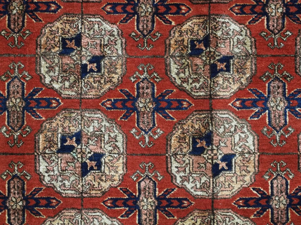 ANTIQUE SILK TEKKE TURKMEN RUG, VERY FINE WEAVE AND GREAT COLOUR, CIRCA 1920. View XII