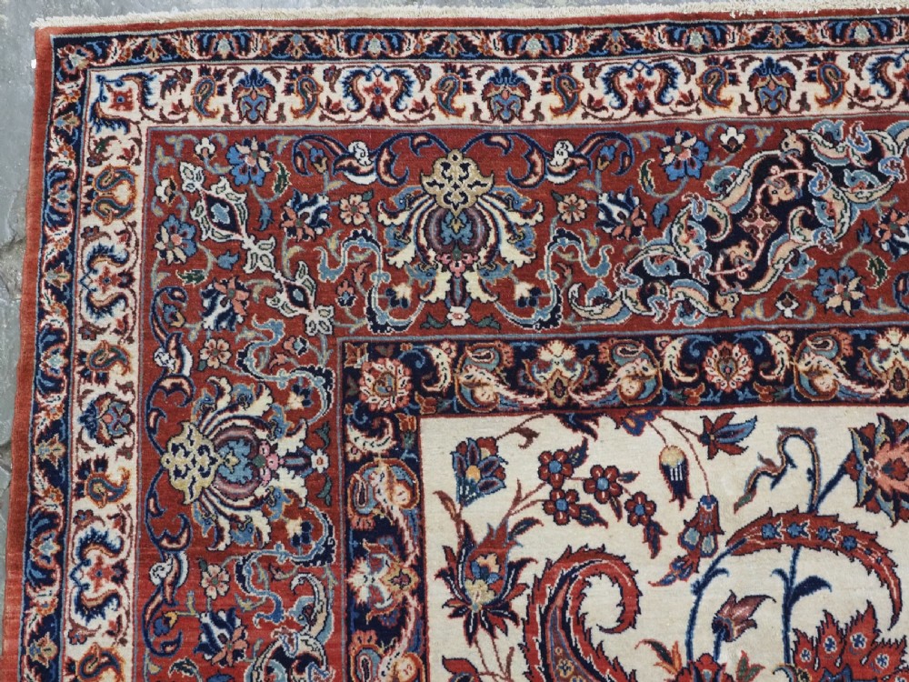 ANTIQUE ISFAHAN CARPET OF FINE WEAVE, ALL OVER DESIGN, CIRCA 1910. View VI