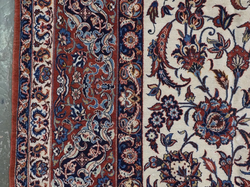 ANTIQUE ISFAHAN CARPET OF FINE WEAVE, ALL OVER DESIGN, CIRCA 1910. View VII