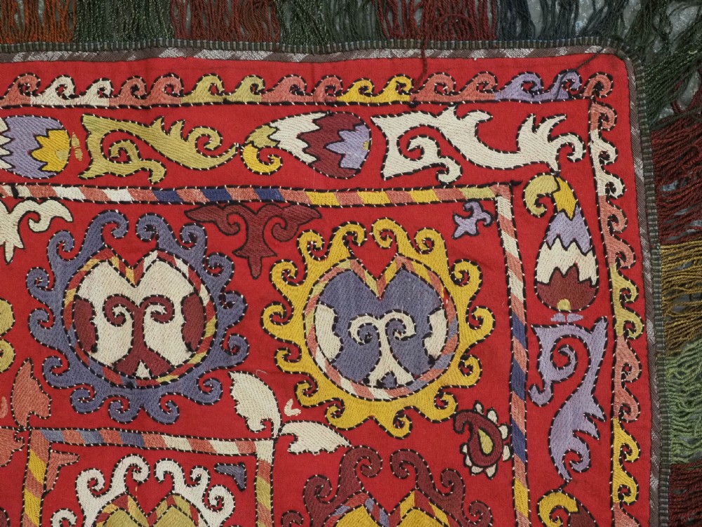 ANTIQUE UZBEK LAKAI TRIBE ILGICH, DOWRY EMBROIDERY FOR WALL HANGING, CIRCA 1900. View IV
