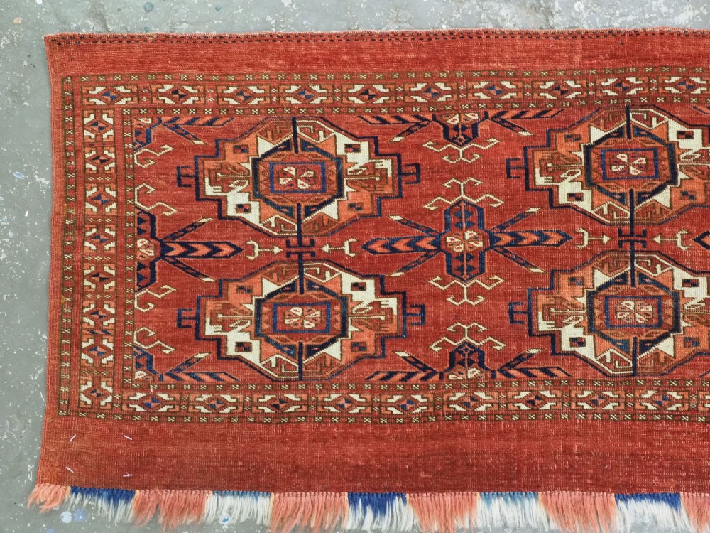ANTIQUE TEKKE TURKMEN 6 GUL TORBA, OUTSTAND EXAMPLE OF TYPE, EARLY 19TH CENTURY. View II