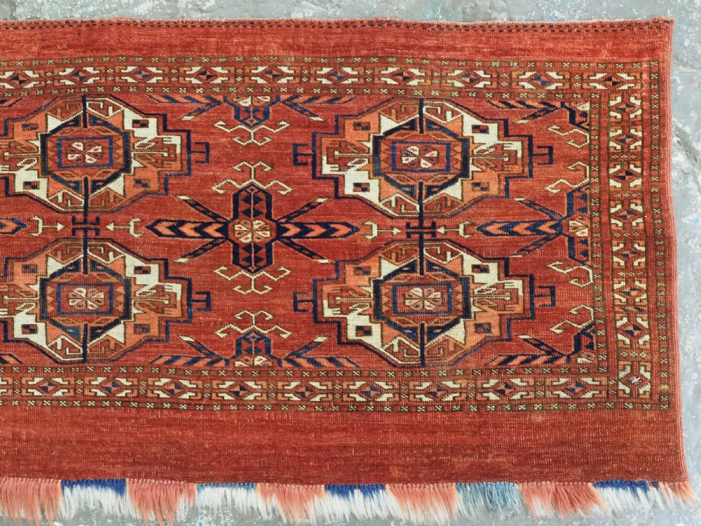 ANTIQUE TEKKE TURKMEN 6 GUL TORBA, OUTSTAND EXAMPLE OF TYPE, EARLY 19TH CENTURY. View IV