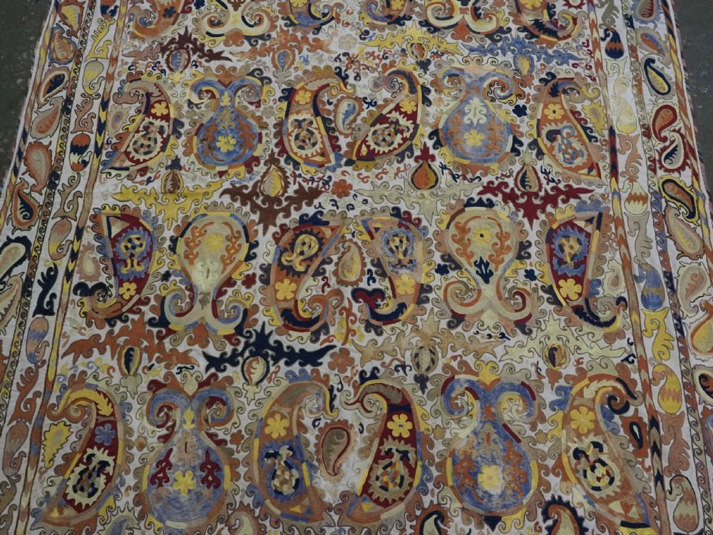 ANTIQUE UZBEK SHAHRIZABAZ LAKAI SUZANI, FINE DETAILED WORK, CIRCA 1900/20. View III