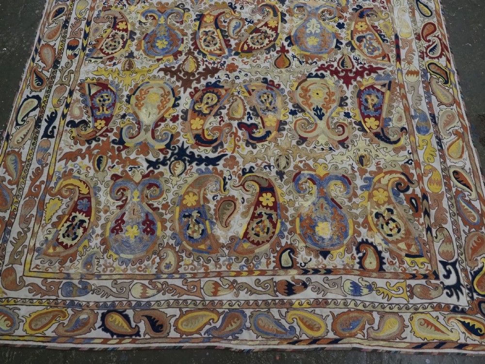 ANTIQUE UZBEK SHAHRIZABAZ LAKAI SUZANI, FINE DETAILED WORK, CIRCA 1900/20. View IV